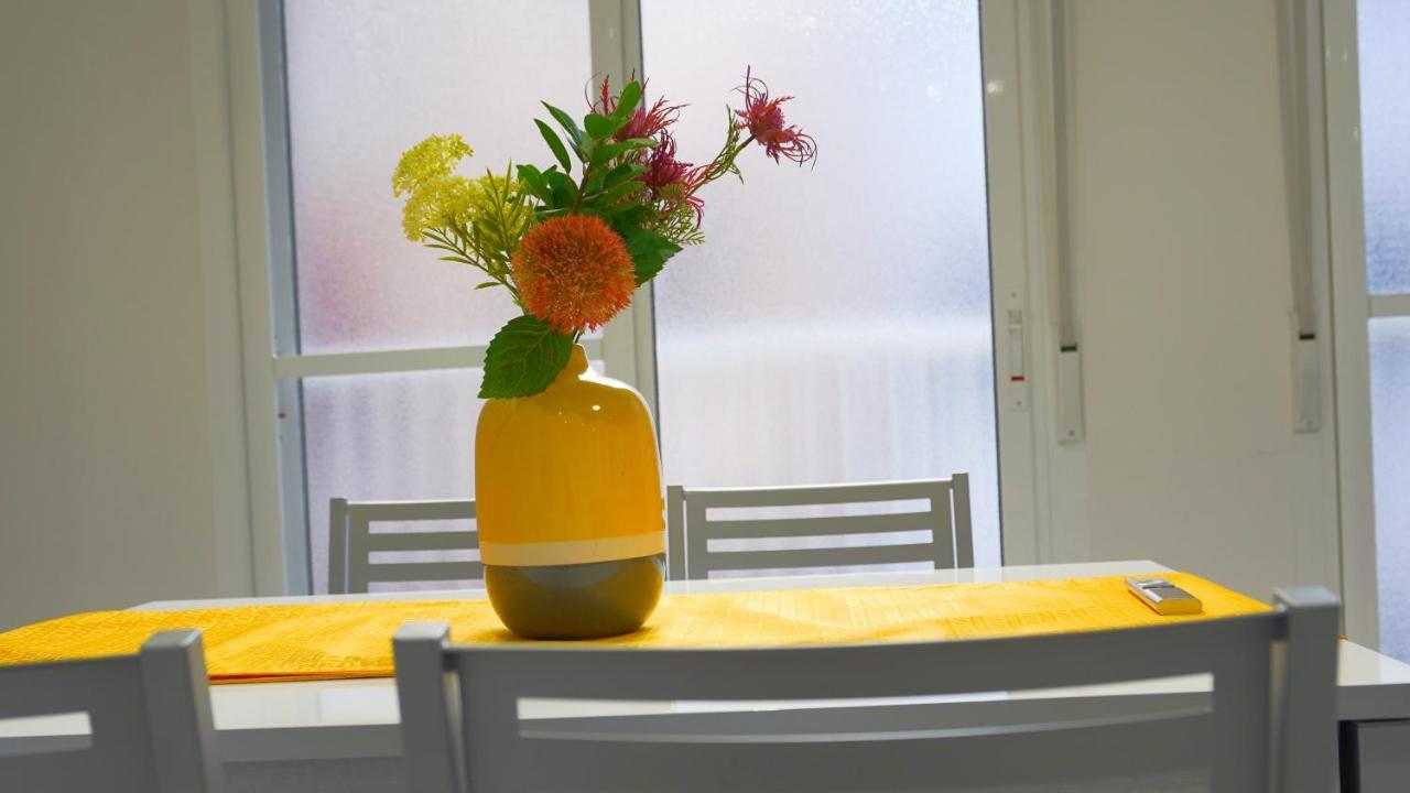 Stylish & Spacious Family Apartment Near Beach & Vibrant Historic Market アリカンテ エクステリア 写真