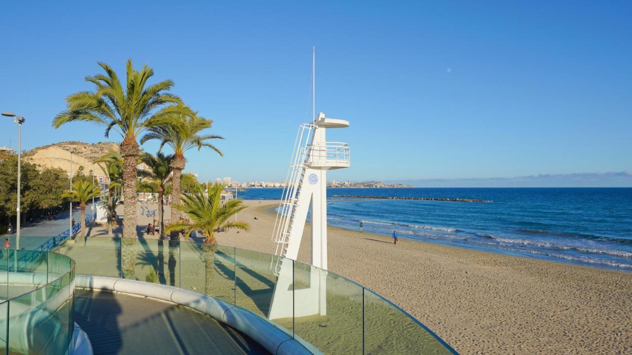 Stylish & Spacious Family Apartment Near Beach & Vibrant Historic Market アリカンテ エクステリア 写真